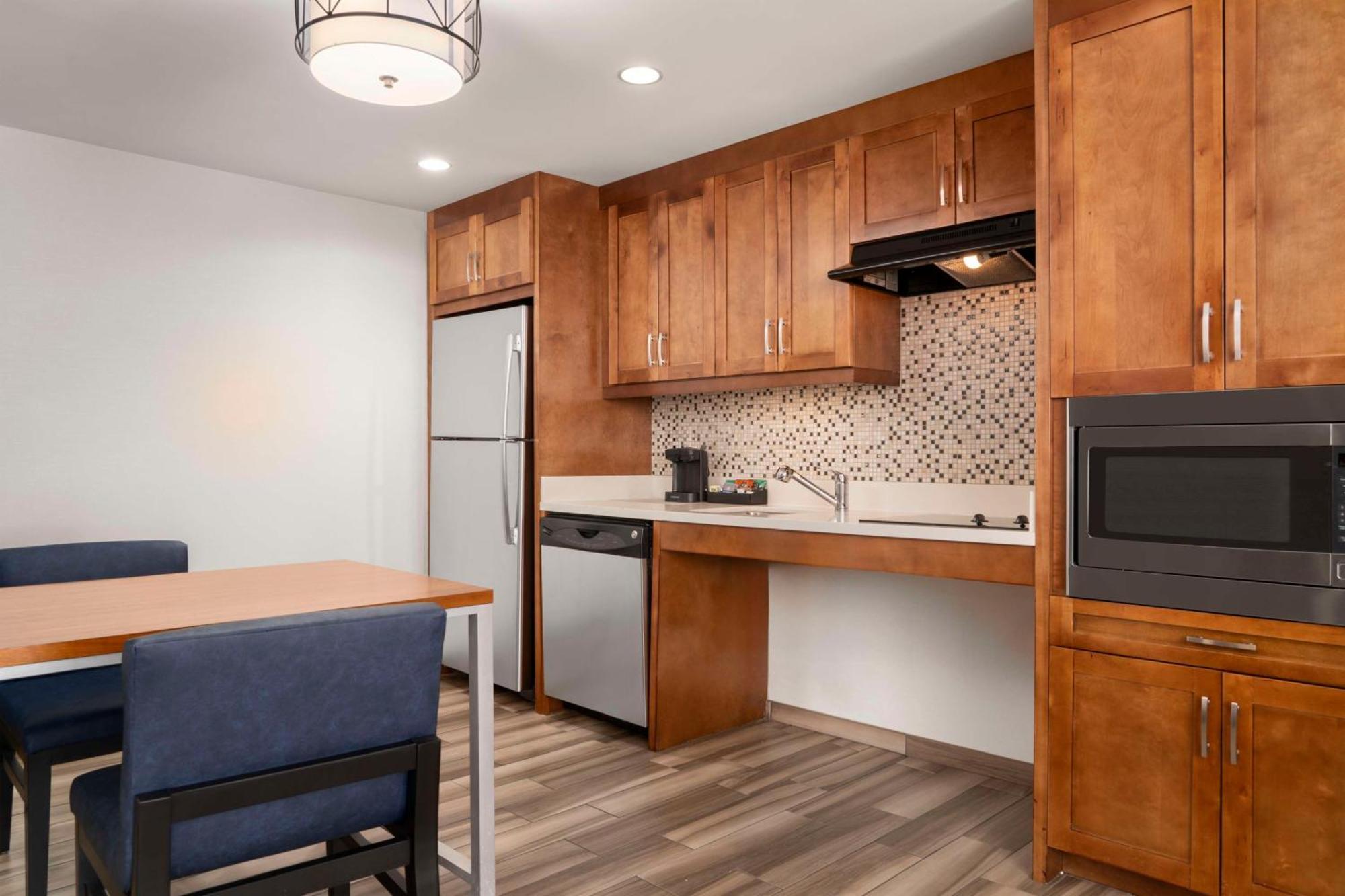 Homewood Suites By Hilton Boston Brookline-Longwood Medical Exterior photo